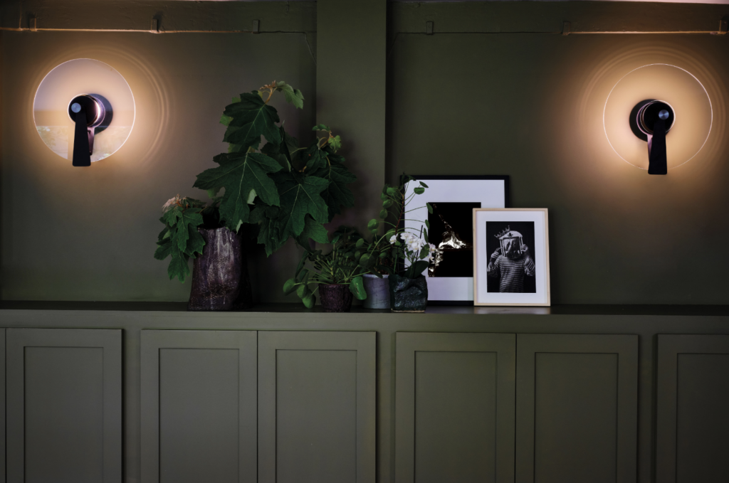 Pan Wall Light