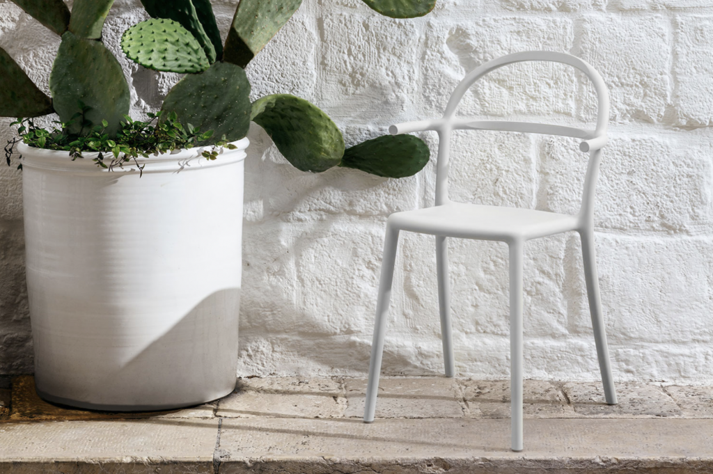 Generic C Chair